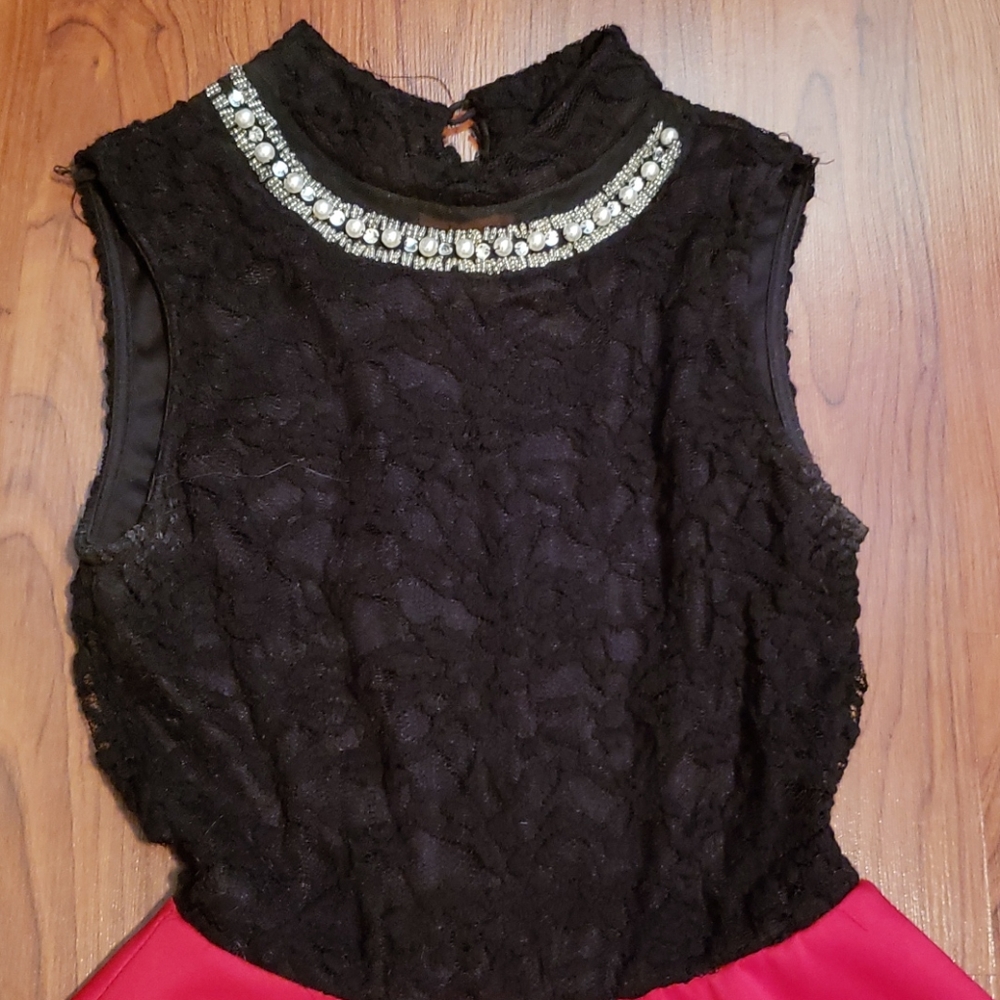 Dress - Picture 2 of 5